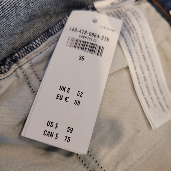 Abercrombie and Fitch Blue Denim High Rise Mom Shorts  36/22 Distressed Grunge - Picture 5 of 8